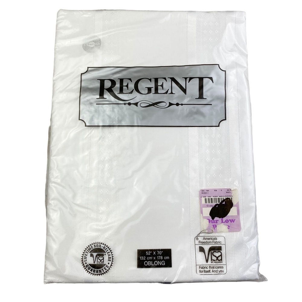 NWT Regent 52" x 70" Oblong White Fabric Table Cloth